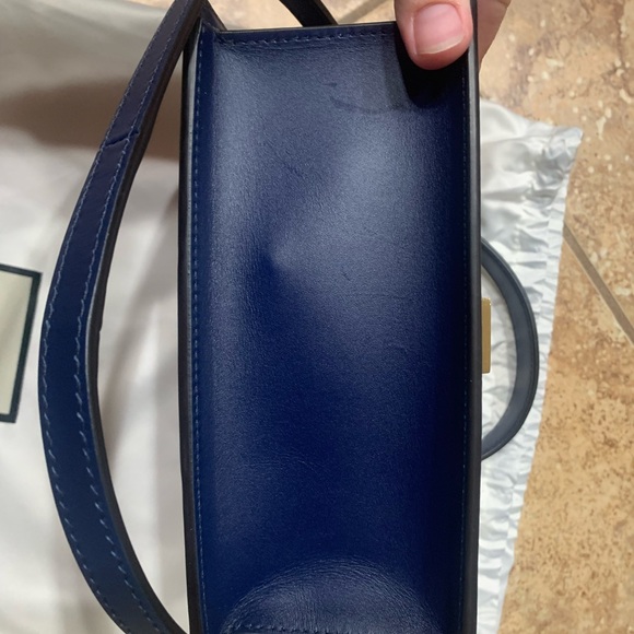 HP ❤️ 🆕 Gucci Sylvie top handle mini bag navy - Picture 4 of 9